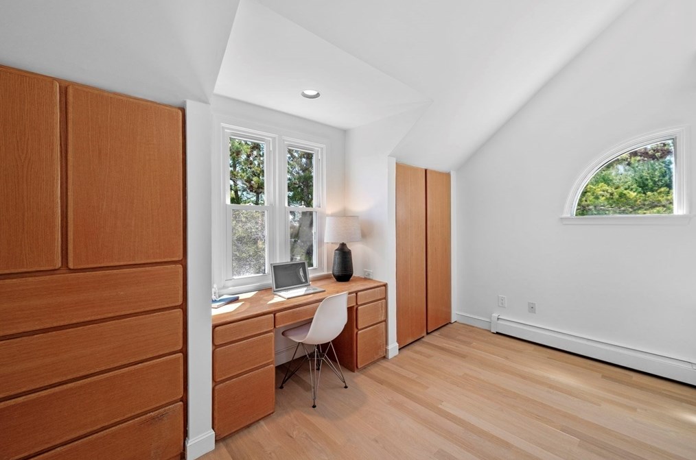 10 Rolleston Rd, Marblehead MA 01945-2714 exterior