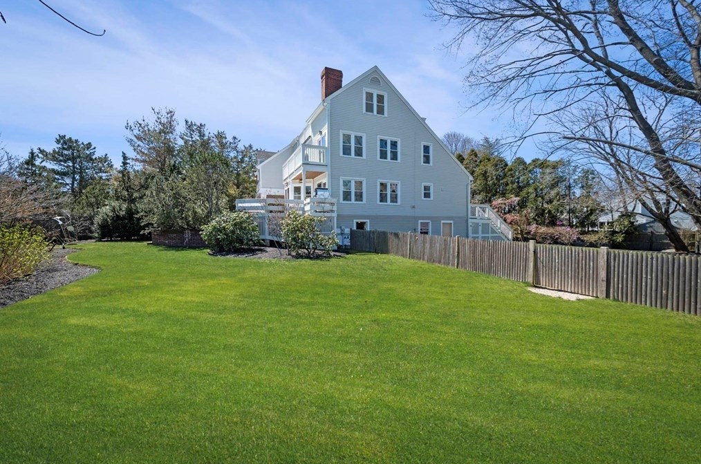 10 Rolleston Rd, Marblehead MA 01945-2714 exterior