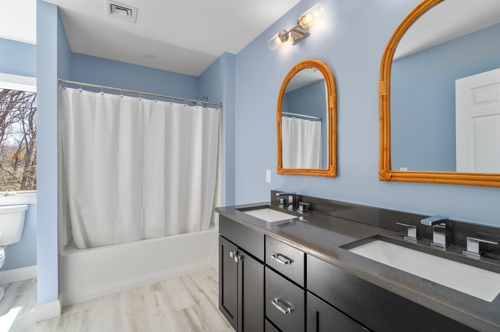 64 Bay Shore Dr, Plymouth MA  02360-2006 exterior