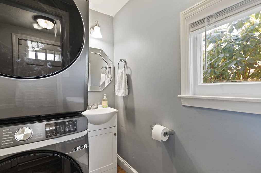 15 Carter Rd, Worcester MA  01609-1037 exterior