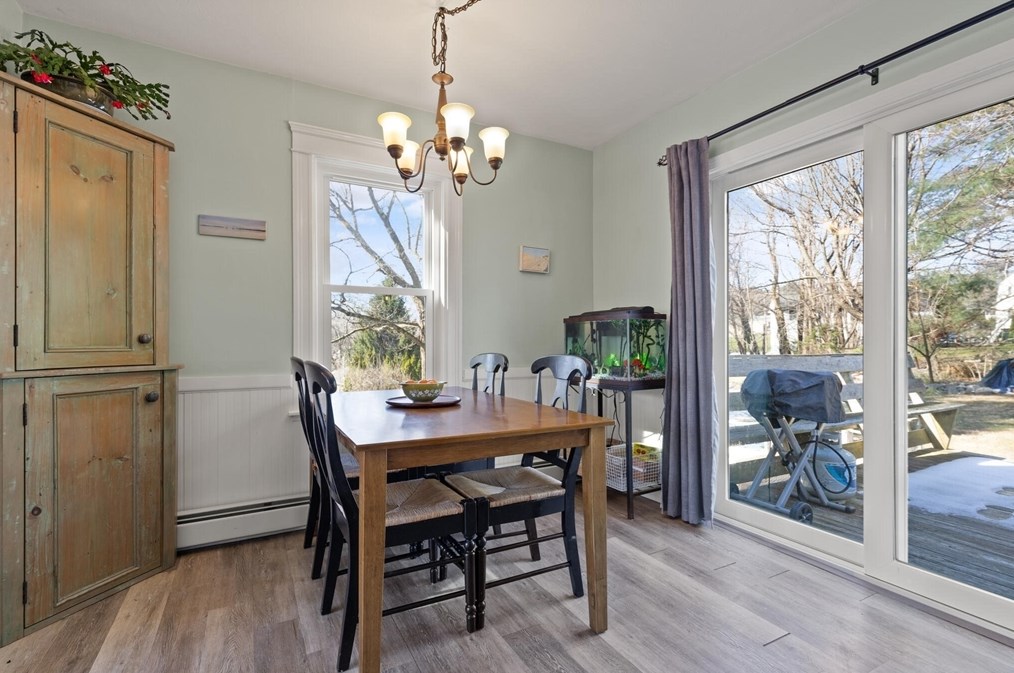 15 Carter Rd, Worcester MA  01609-1037 exterior