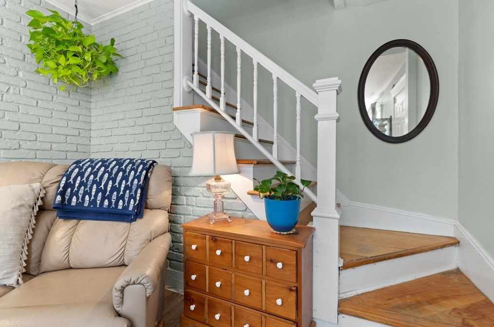 15 Carter Rd, Worcester MA  01609-1037 exterior