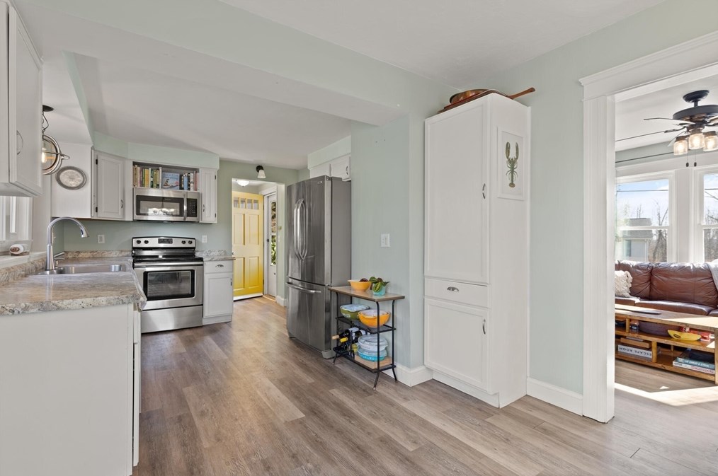 15 Carter Rd, Worcester MA  01609-1037 exterior