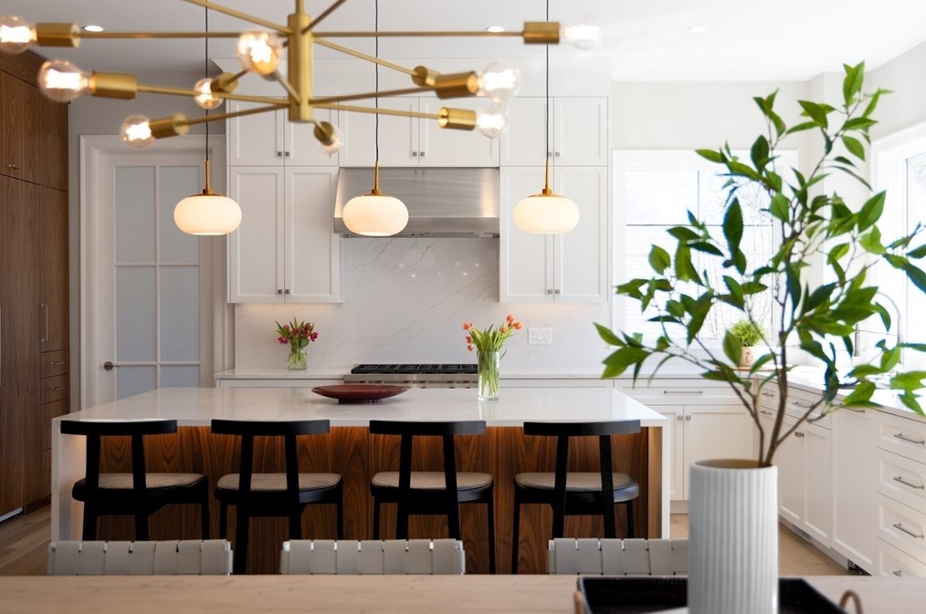 34 St, Newton MA 02459-1738 exterior