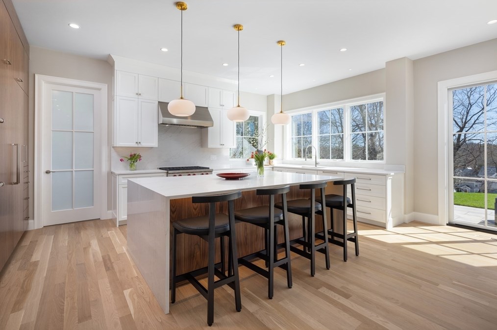 34 St, Newton MA 02459-1738 exterior