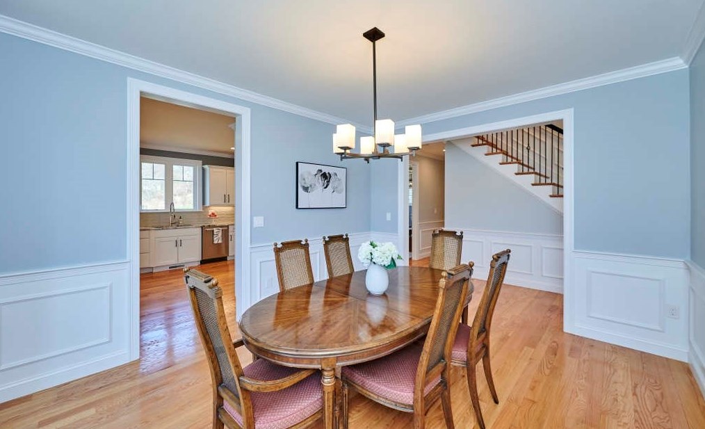 9 Sullivan St, Burlington MA  01803-3709 exterior