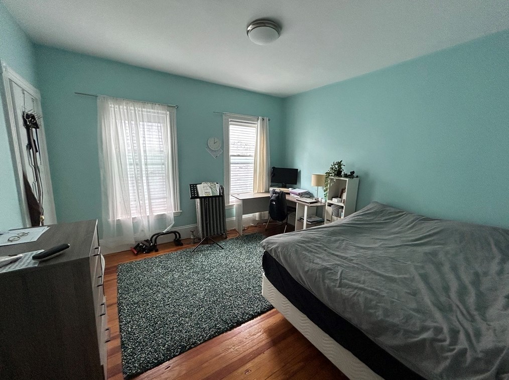 7 Washburn Ter, Brookline MA  02446-6321 exterior