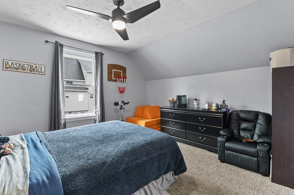 1 Regan St, Gardner MA  01440-4015 exterior