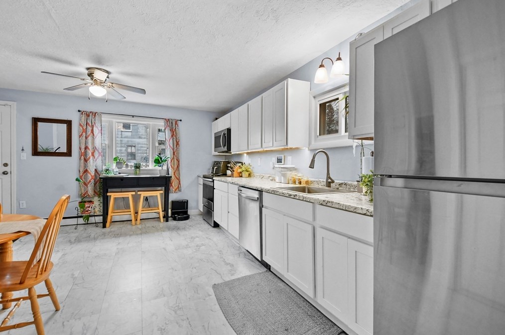 1 Regan St, Gardner MA  01440-4015 exterior