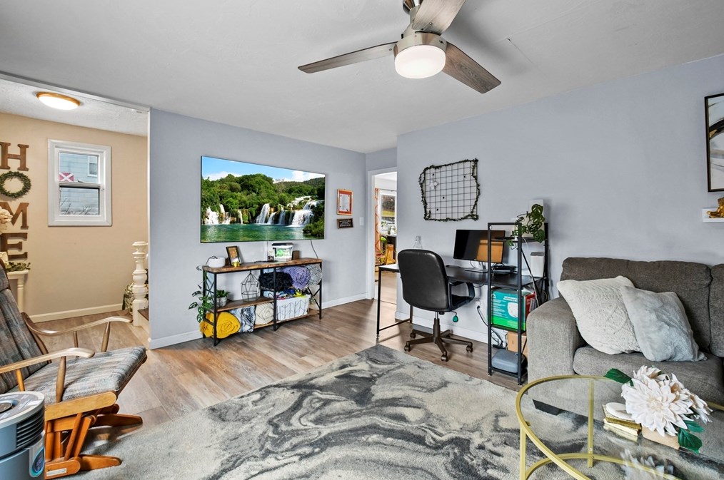 1 Regan St, Gardner MA  01440-4015 exterior