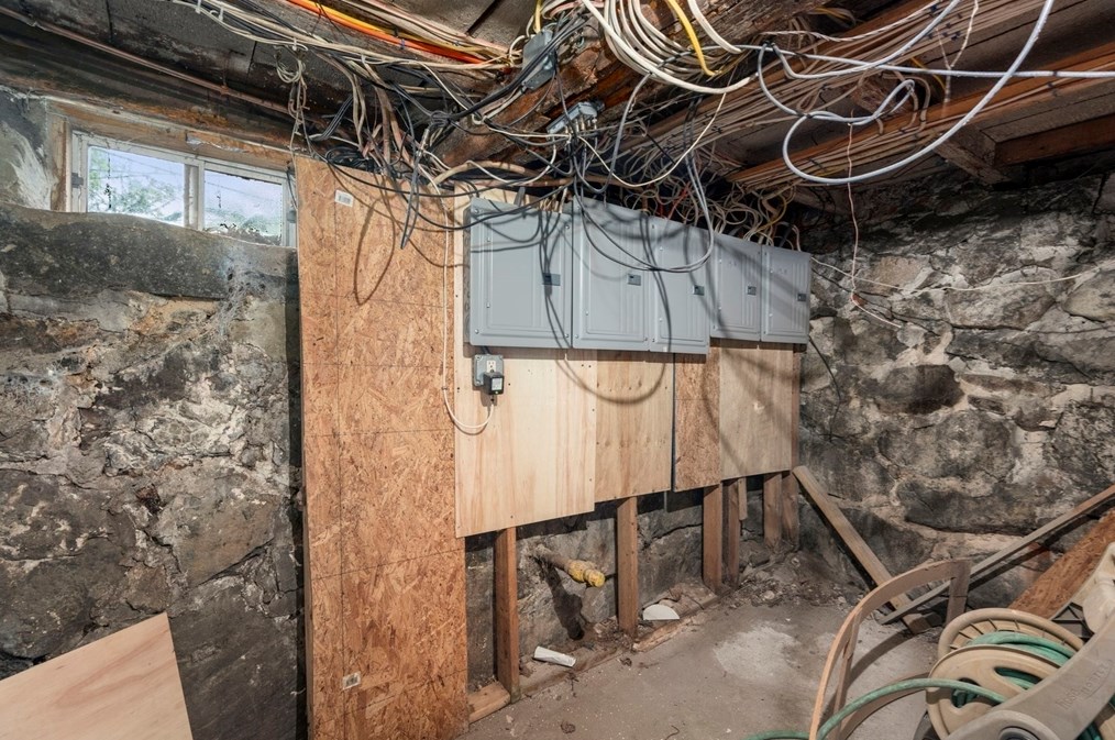 117 South St, Waltham MA  02453-3535 exterior