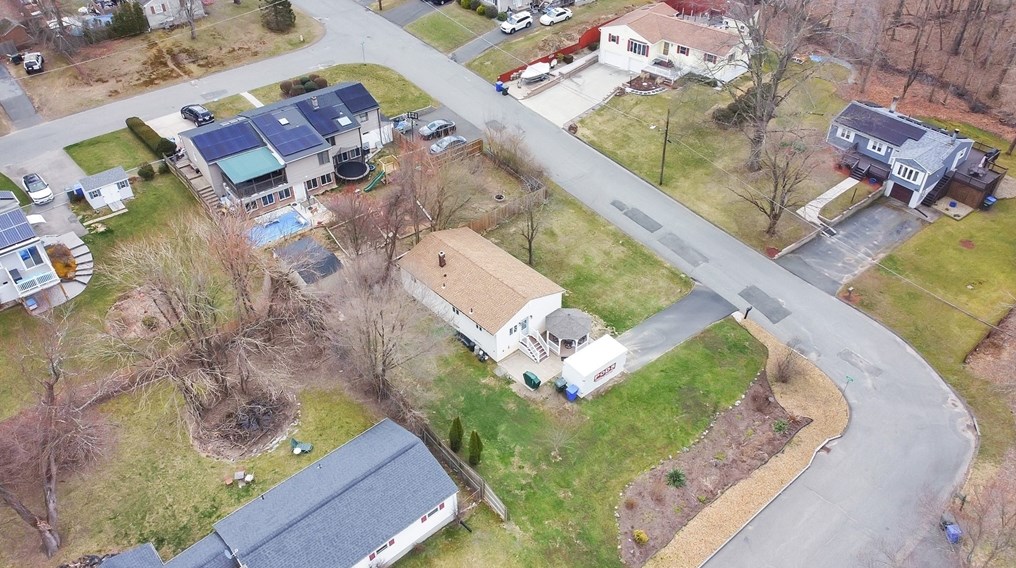 72 Gail St, Springfield MA  01108-3319 exterior