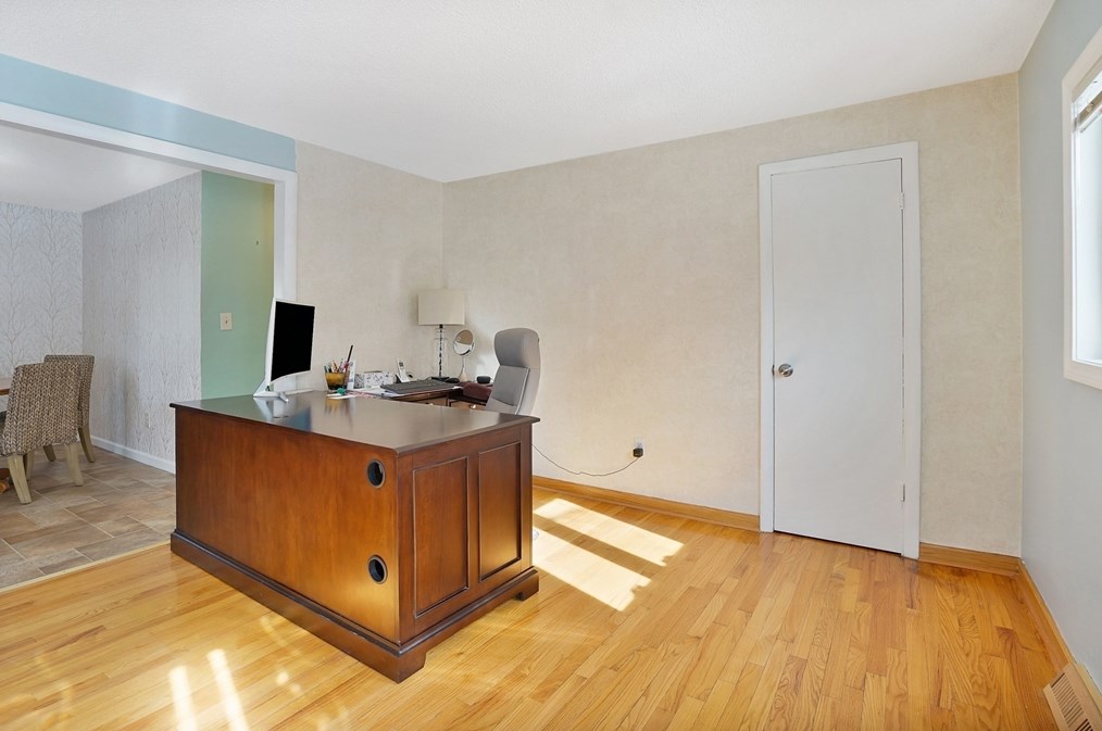 72 Gail St, Springfield MA  01108-3319 exterior