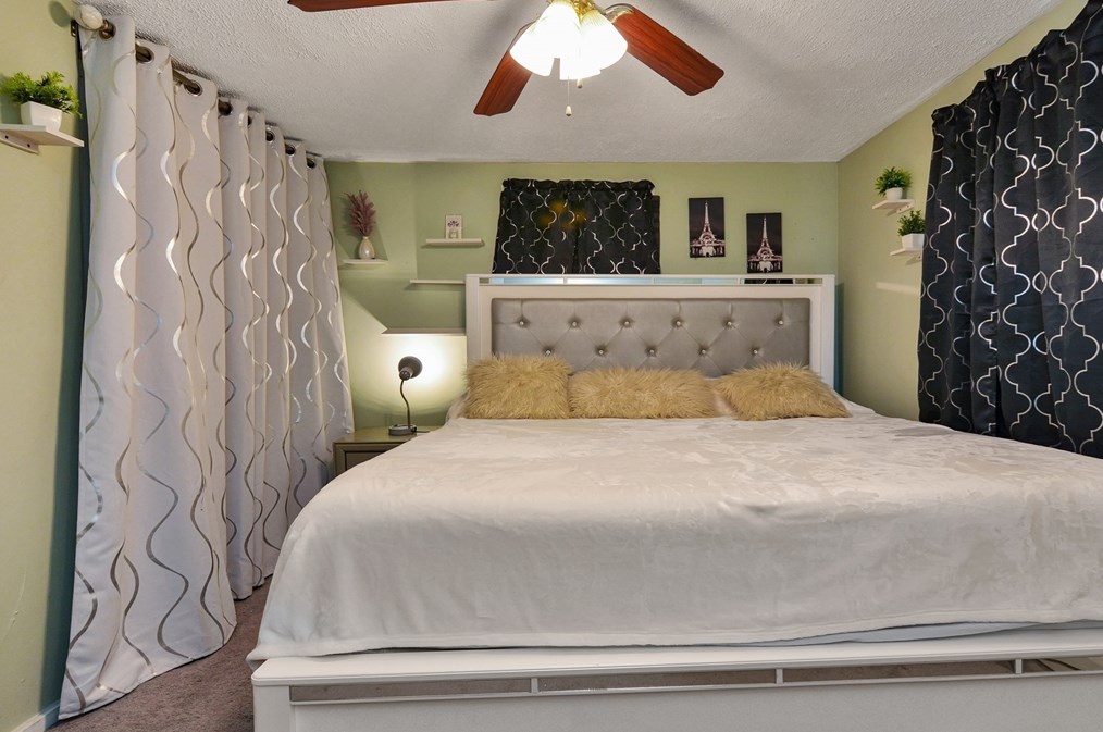 17 Mulberry St, Haverhill MA 01830-3915 exterior