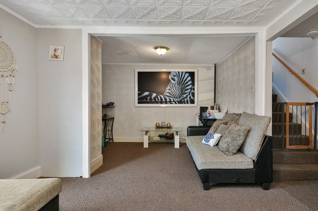 17 Mulberry St, Haverhill MA 01830-3915 exterior