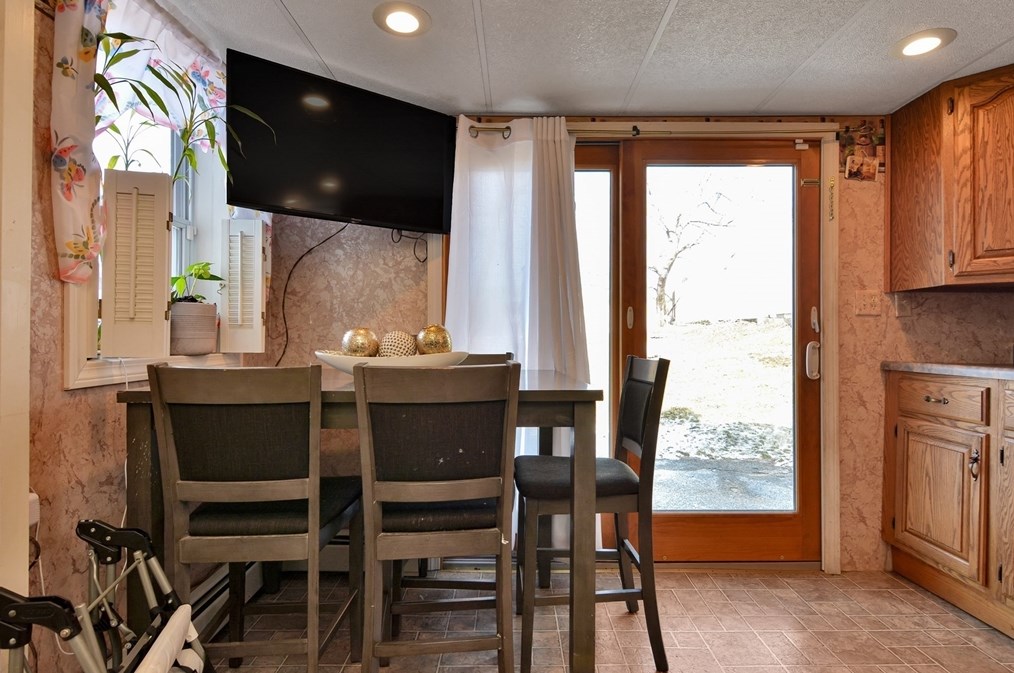 17 Mulberry St, Haverhill MA 01830-3915 exterior