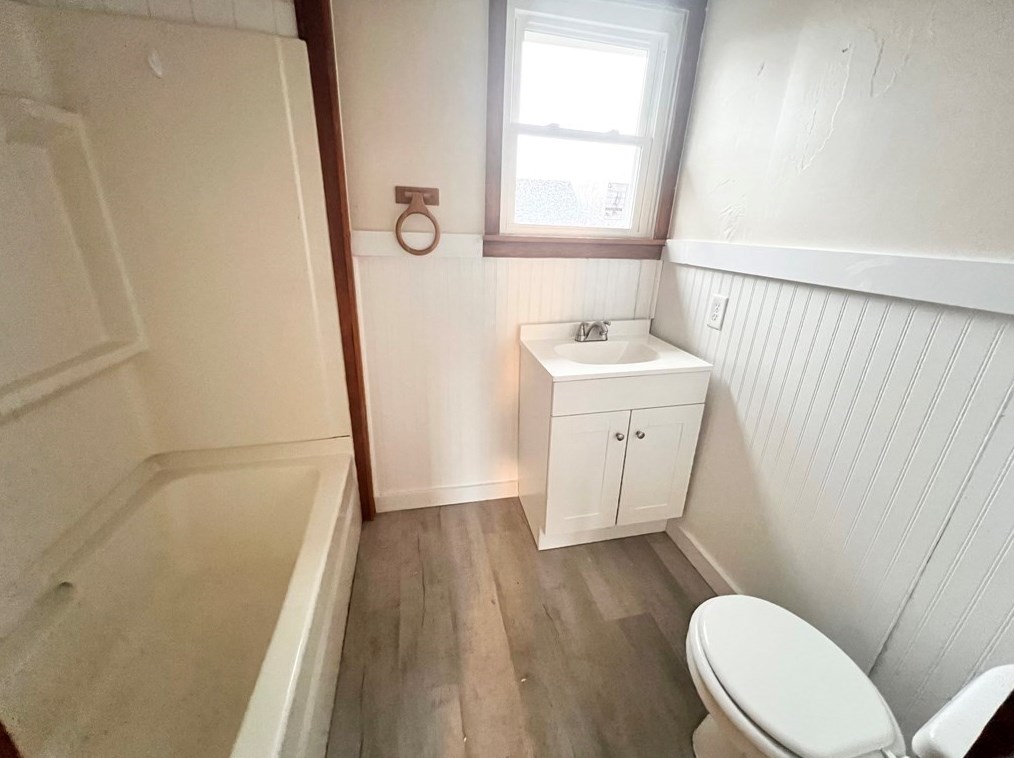 32 Barnum St, Taunton MA 02780-4602 exterior