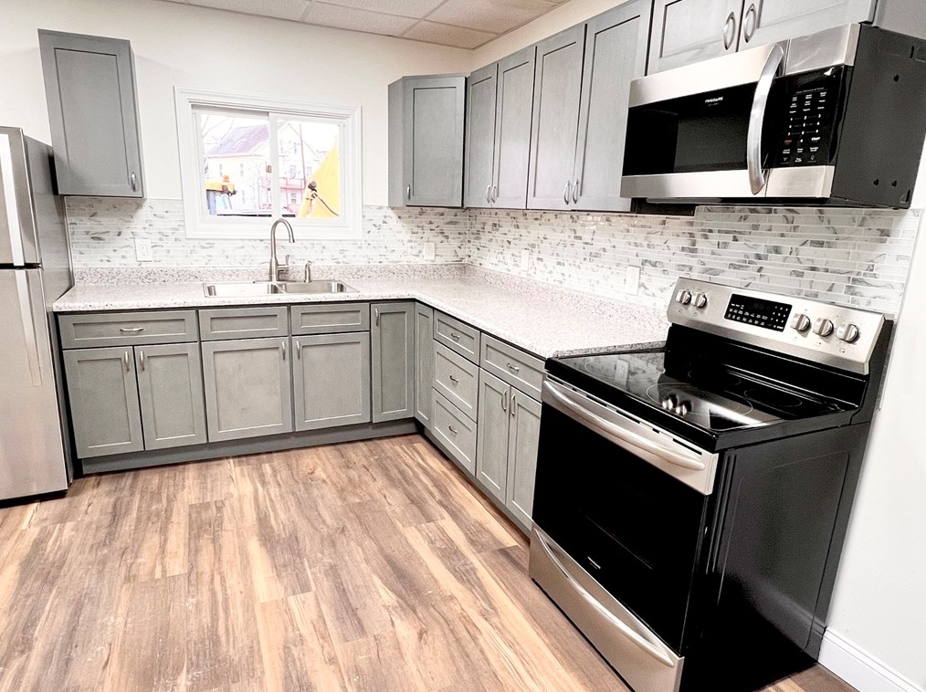 32 Barnum St, Taunton MA 02780-4602 exterior