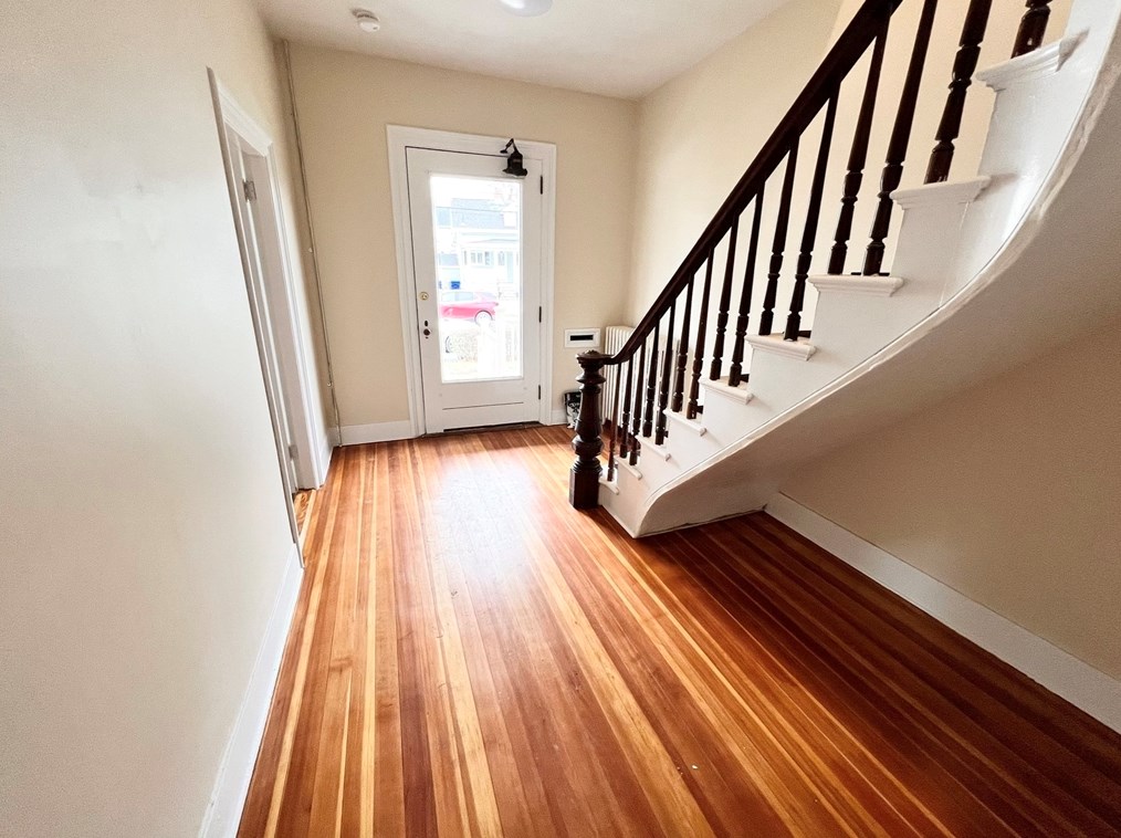 32 Barnum St, Taunton MA 02780-4602 exterior