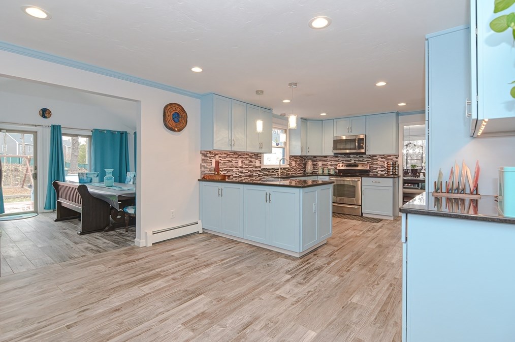 62 Mellen St, Bellingham MA 02019-1006 exterior