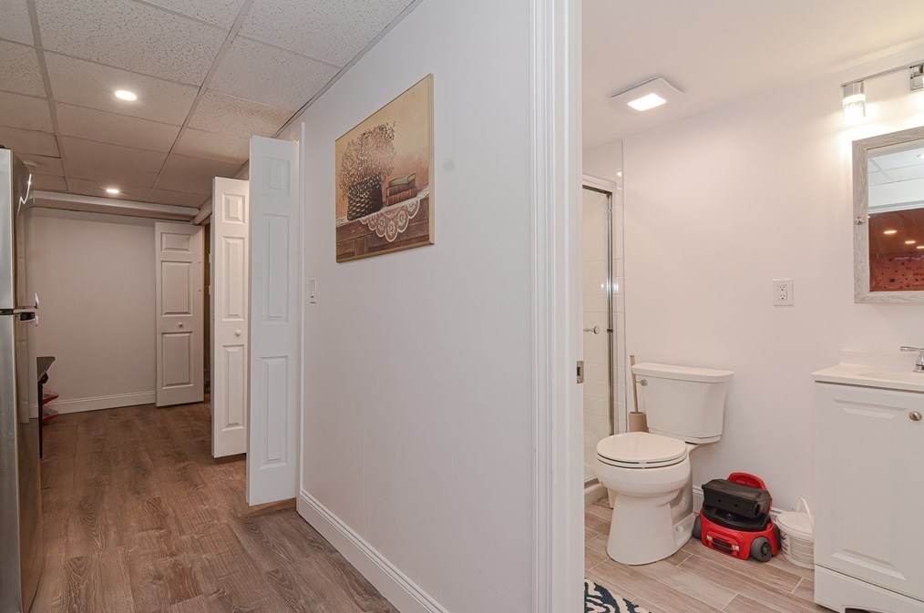 62 Mellen St, Bellingham MA 02019-1006 exterior