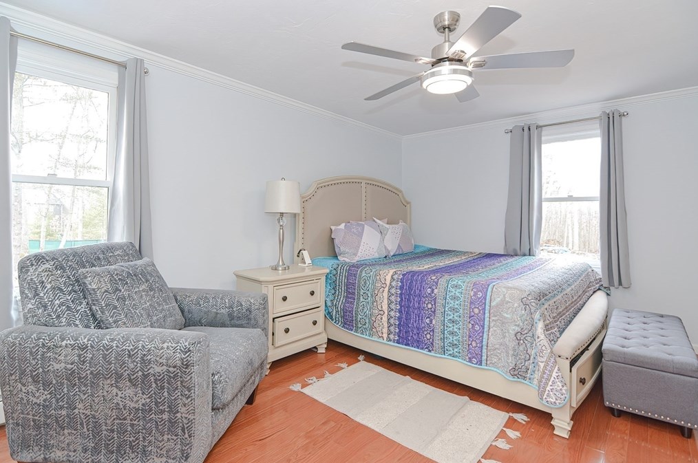 62 Mellen St, Bellingham MA 02019-1006 exterior