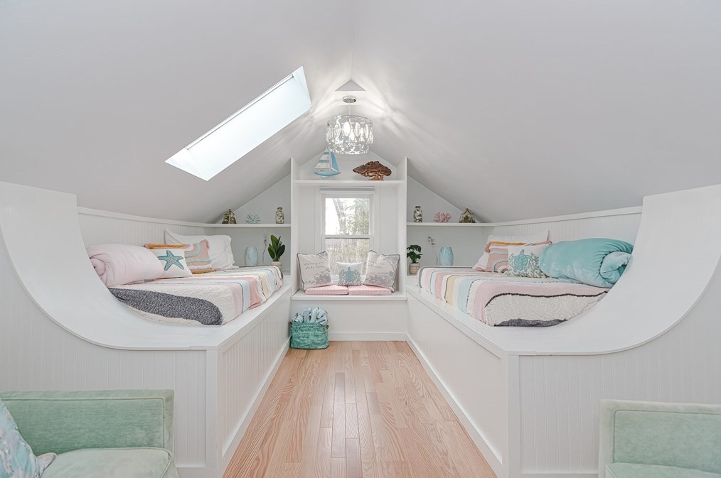 62 Mellen St, Bellingham MA 02019-1006 exterior