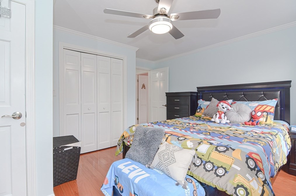 62 Mellen St, Bellingham MA 02019-1006 exterior