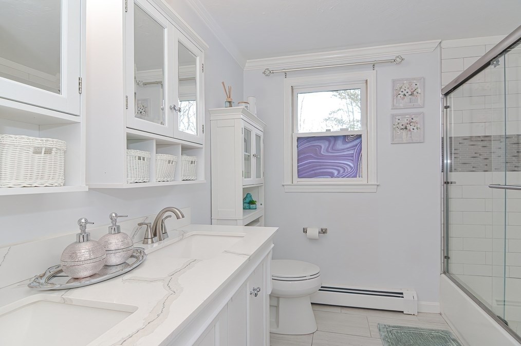 62 Mellen St, Bellingham MA 02019-1006 exterior