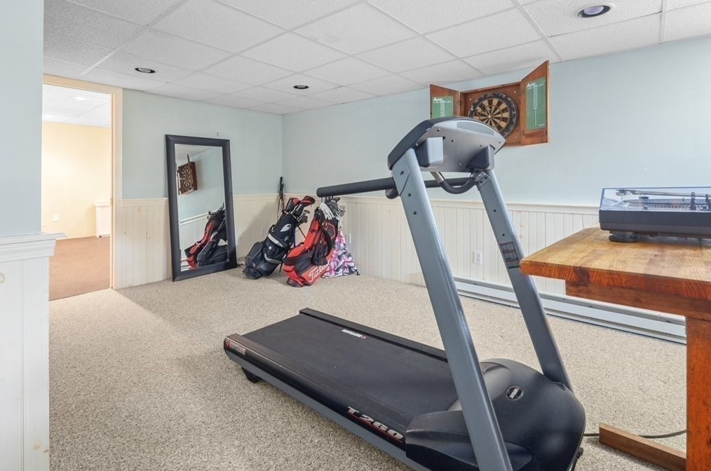 20 Ocean Vw Dr, Hingham MA 02043-1224 exterior