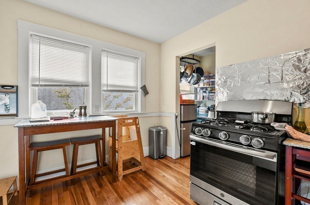 72 Bradford Rd, Watertown MA 02472-1215 exterior