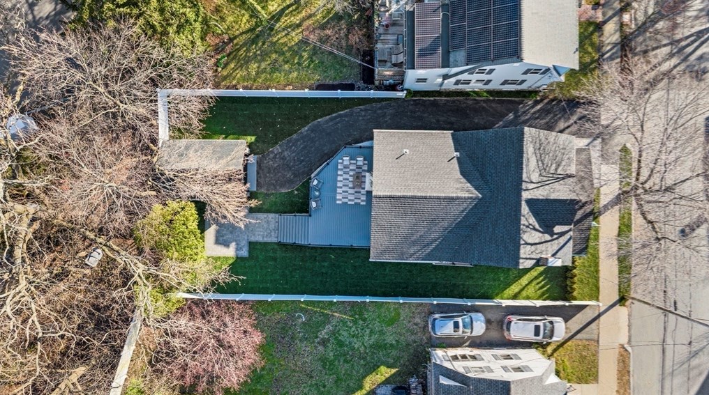 70 Dow Ave, Arlington MA  02476-7106 exterior