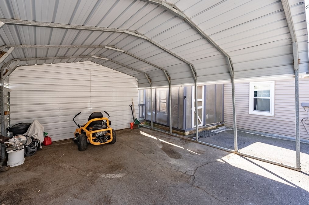 287 Hadley St, South Hadley MA  01075-1032 exterior