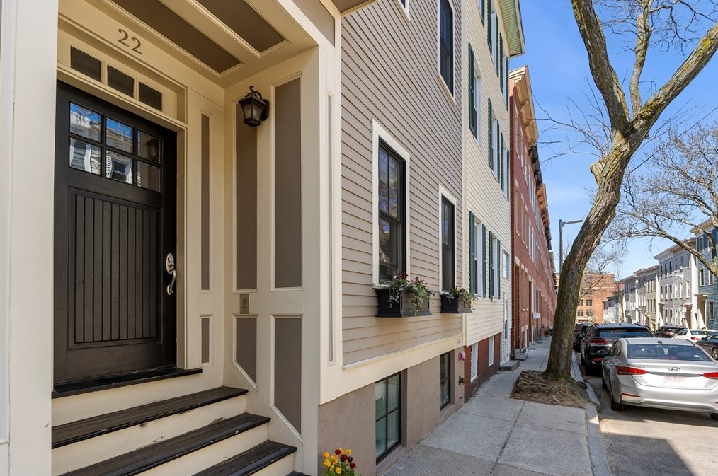 22 Mystic St, Boston MA  exterior