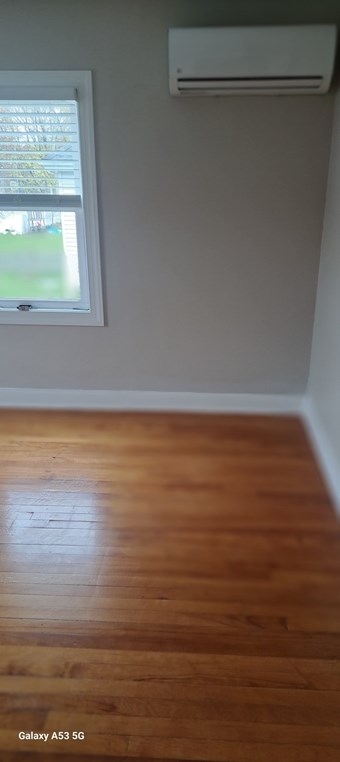 128 Uncatena Ave, Worcester MA 01606-1814 exterior