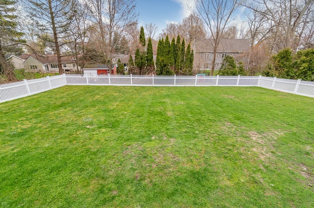 40 Beacon St, Natick MA  01760-2822 exterior