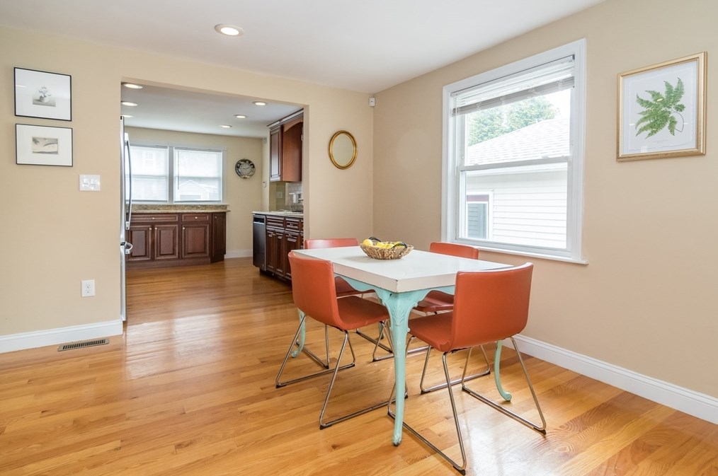 40 Beacon St, Natick MA  01760-2822 exterior