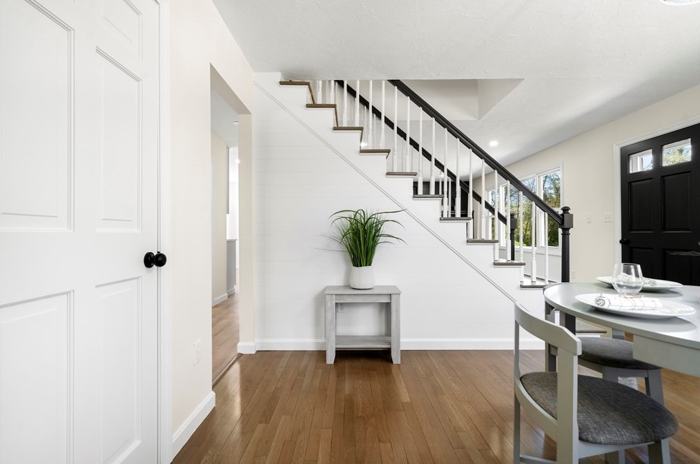 2700 Anderson Dr, Dighton MA  02715-1400 exterior