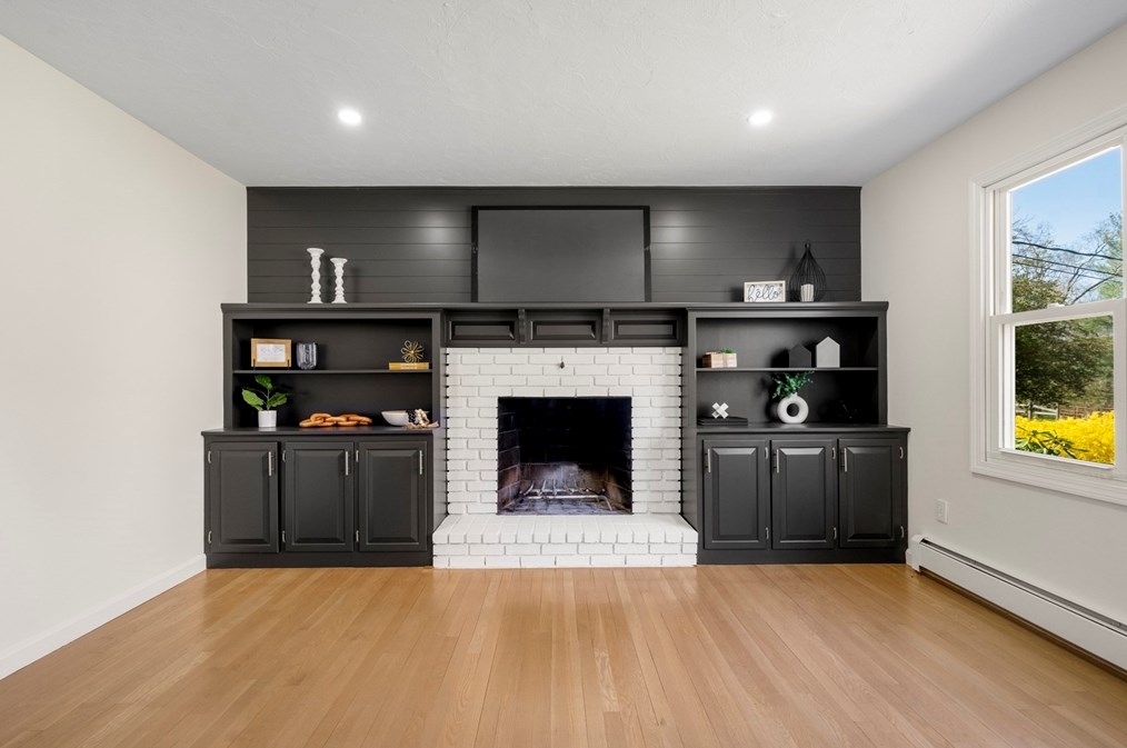 2700 Anderson Dr, Dighton MA  02715-1400 exterior