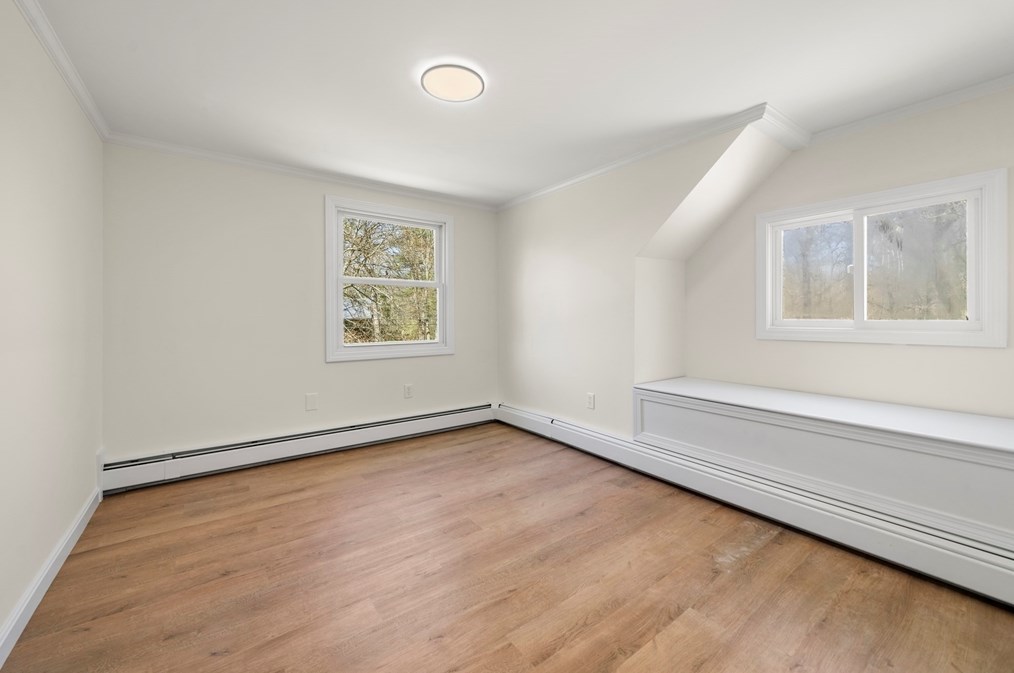 2700 Anderson Dr, Dighton MA  02715-1400 exterior