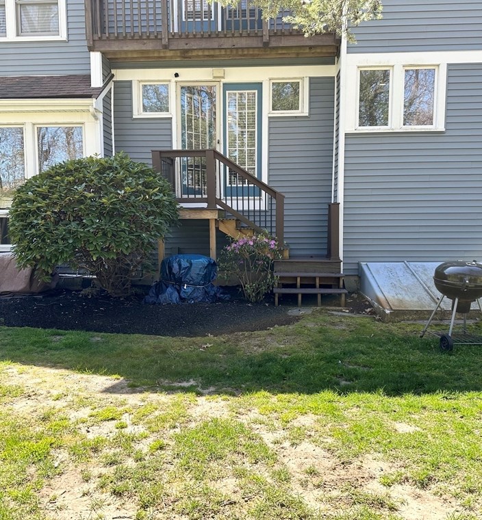 501 Auburn St, Whitman MA 02382-1854 exterior