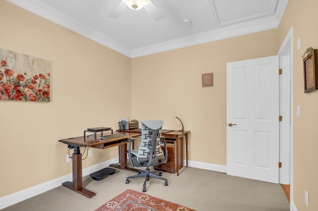 27 Shannon Way, Lancaster MA 01523-2952 exterior