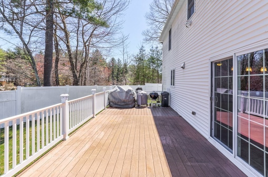 110 Wachusett St, Holden MA 01520-2631 exterior