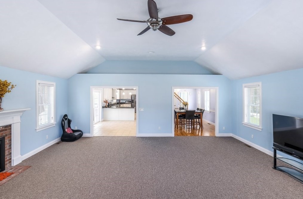 110 Wachusett St, Holden MA 01520-2631 exterior