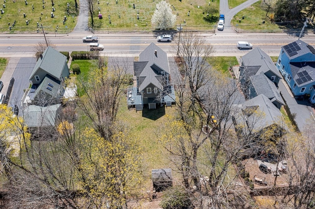 163 Central St, Franklin MA  02038-2146 exterior