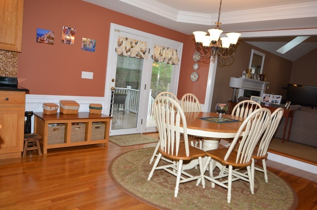 141 Eastgate Rd, Tewksbury MA 01876-1266 exterior