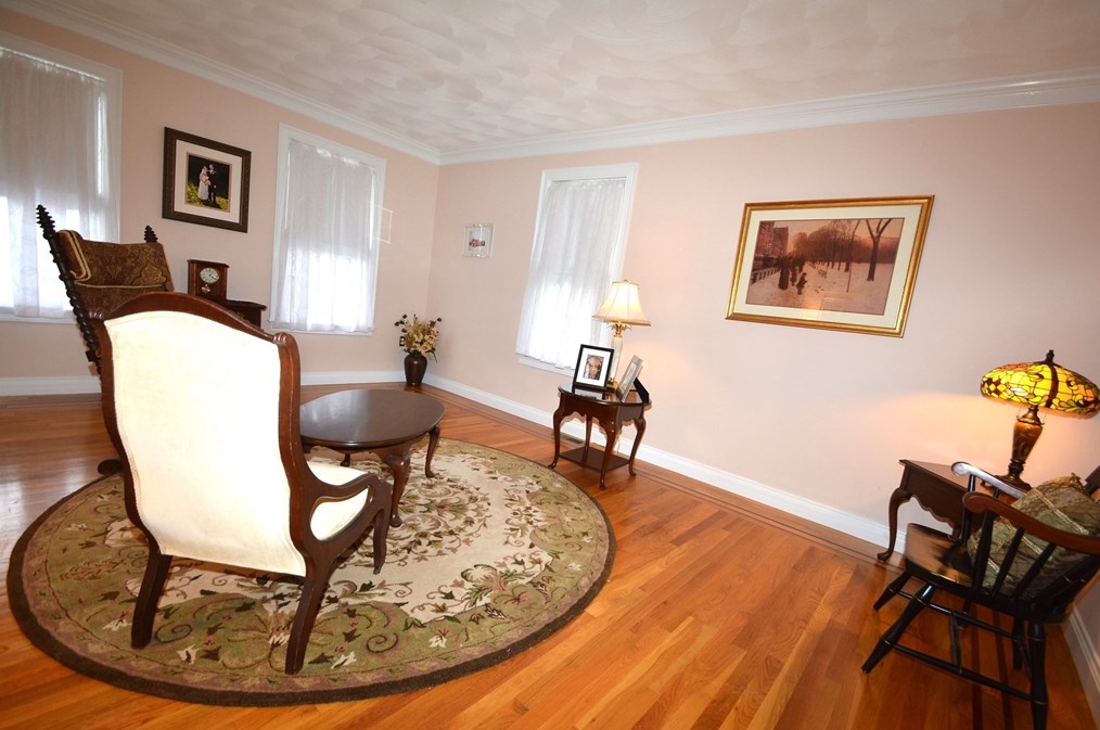 141 Eastgate Rd, Tewksbury MA 01876-1266 exterior