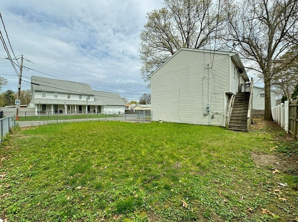 5 Olney Ave, Springfield MA  01109 exterior