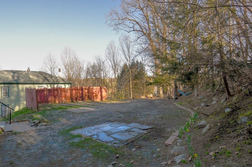 47 Mayland St, Fitchburg MA 01420-2820 exterior