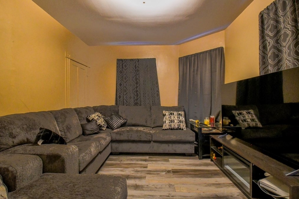 47 Mayland St, Fitchburg MA 01420-2820 exterior